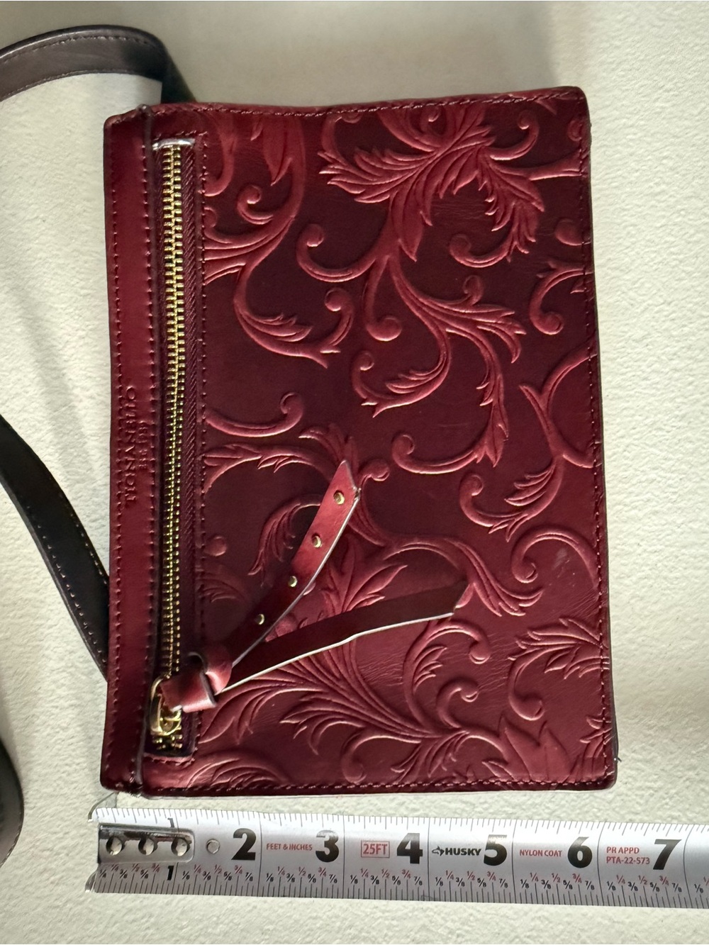 Burgundy Embossed Leather Belt Bag Waist Purse Crossbody Tignanello - Picture 8 of 9